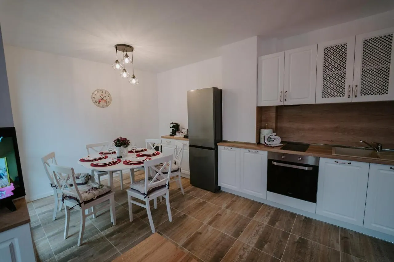 Bella'S Sea Apartment-Beach, Sea Garden ,Old Town, Free Parking, Free Evcharging Station ヴァルナ